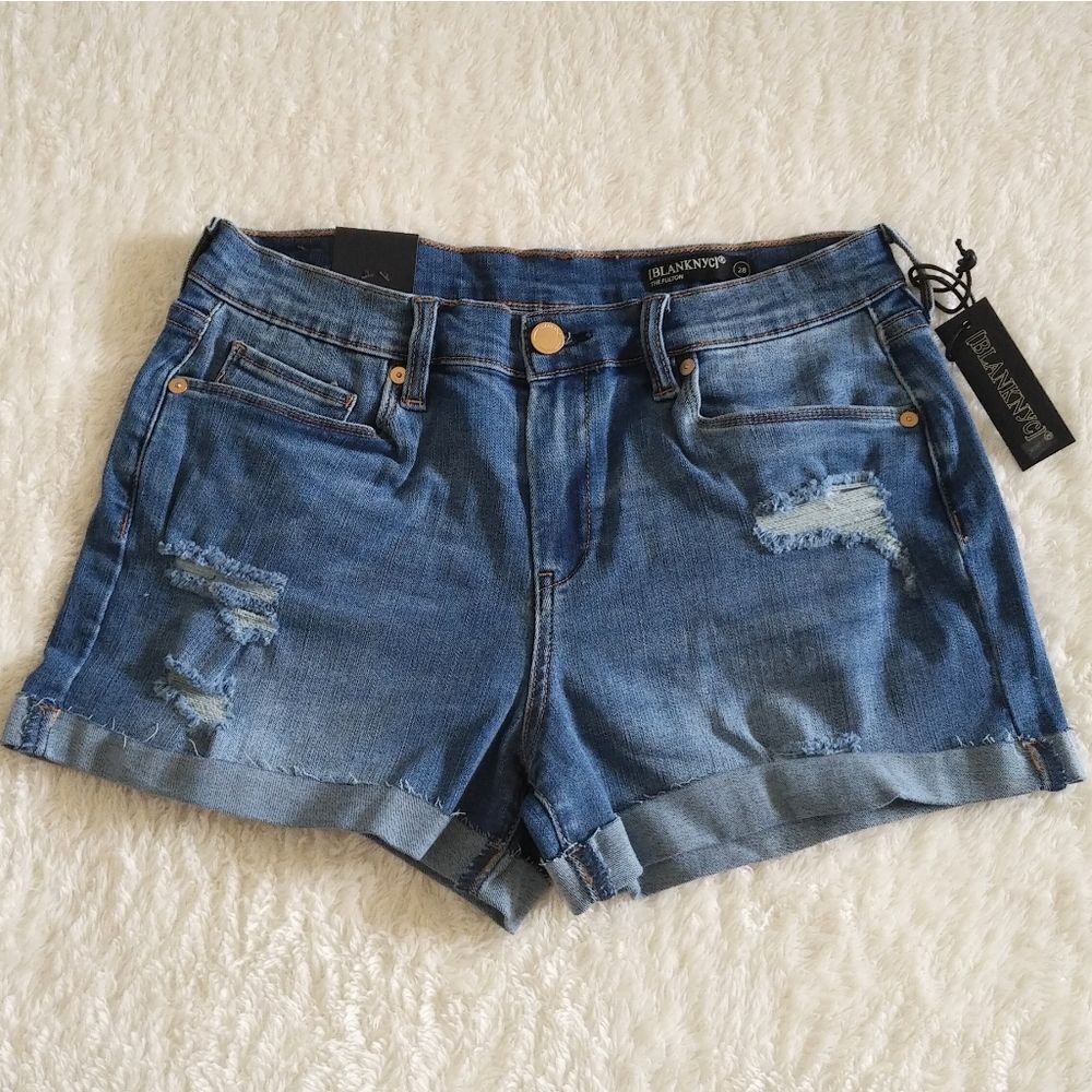 ✨️HP✨️ Blank NYC🗽The Fulton Mid Rise Denim Shorts - NWT - Picture 1 of 13